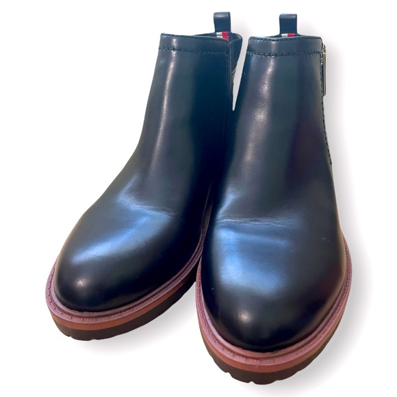 Tommy Hilfiger - Fawn Faux Leather, Black Booties - 6 - Picture 5 of 12